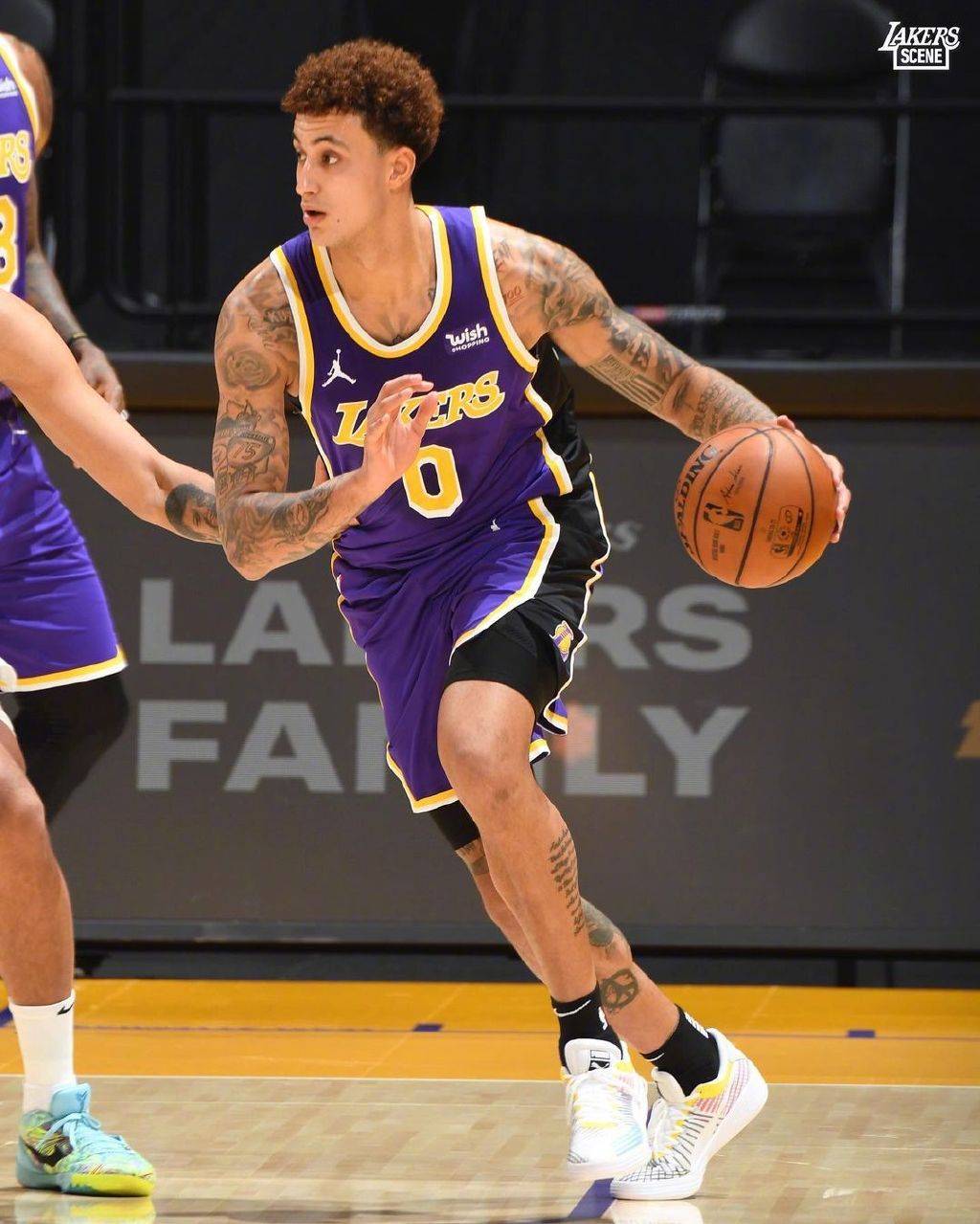 阿拉维斯客场告捷，豪取三分