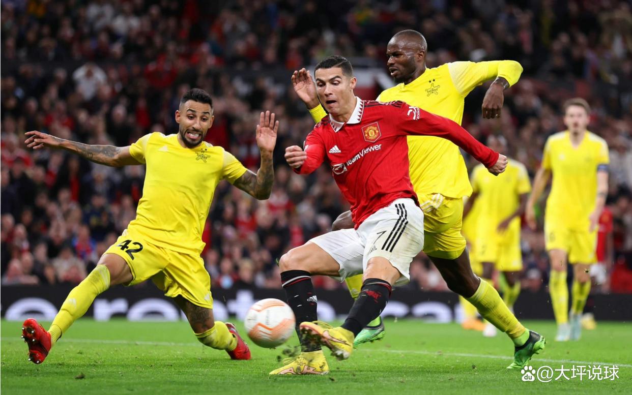 关于柏林联接连击败对手取得三分的信息