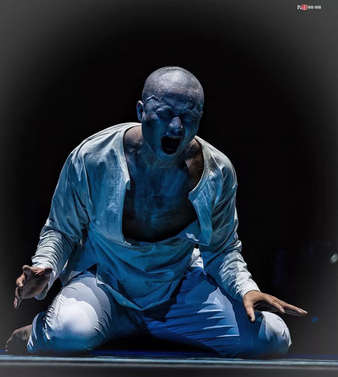 籍利亚上演精彩胜利,双方各展拳脚 籍利亚上演精彩胜利,双方各展拳脚