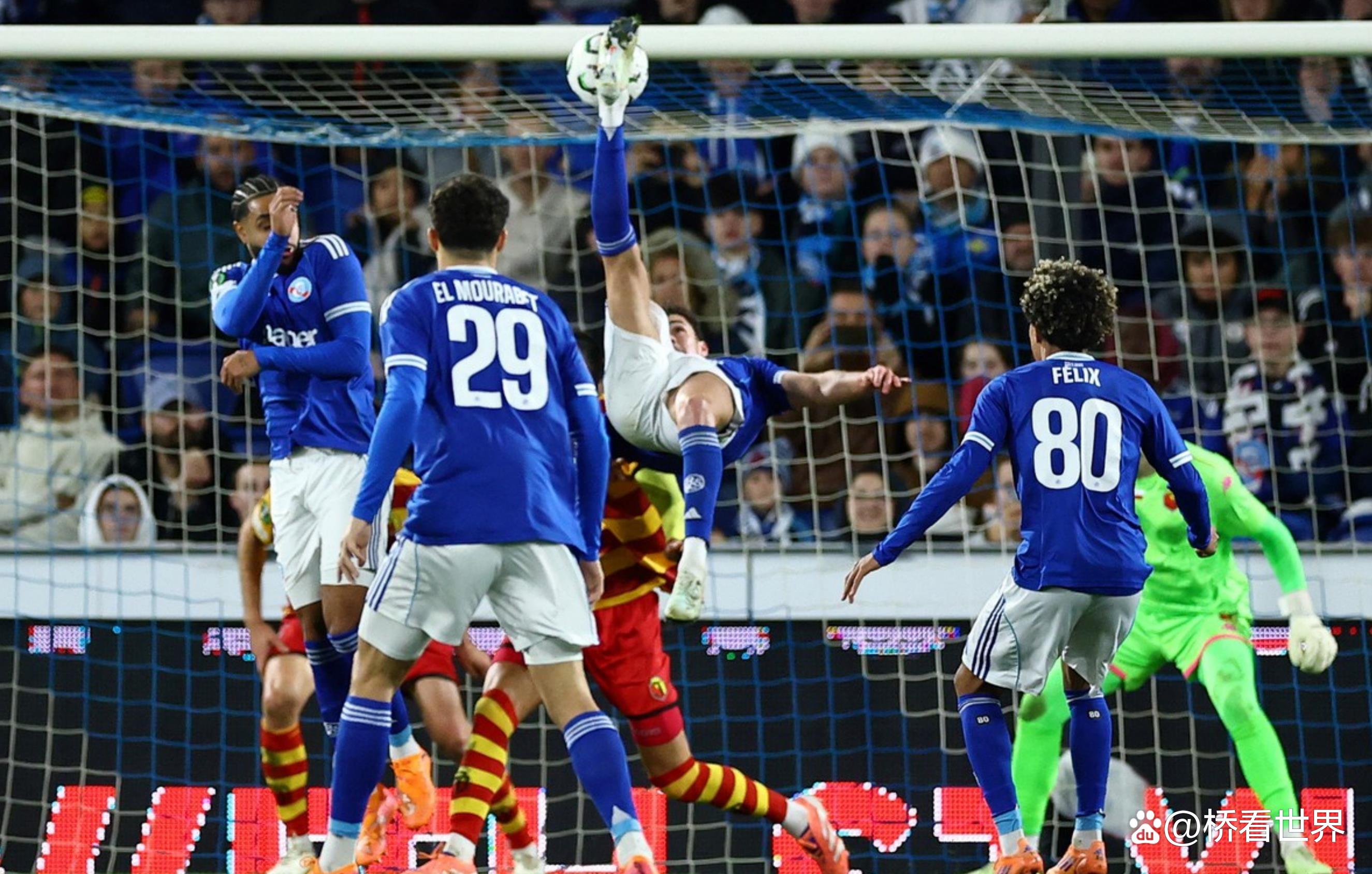 包含阿根廷险胜哥伦比亚,莱万刷新纪录的词条 包含阿根廷险胜哥伦比亚,莱万刷新纪录的词条