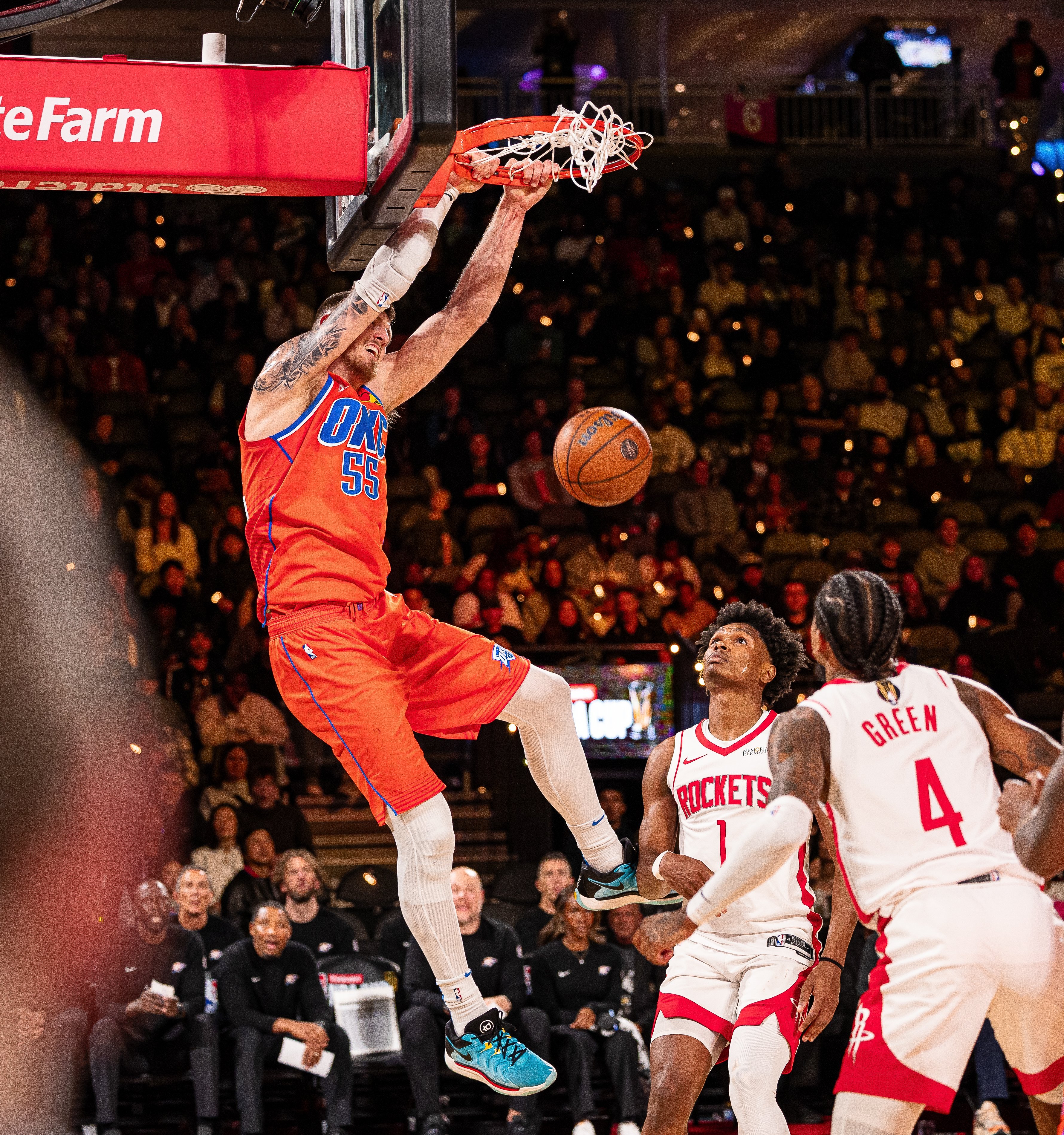 威廉姆斯横扫红牛二队，勒克莱尔关键制胜的简单介绍