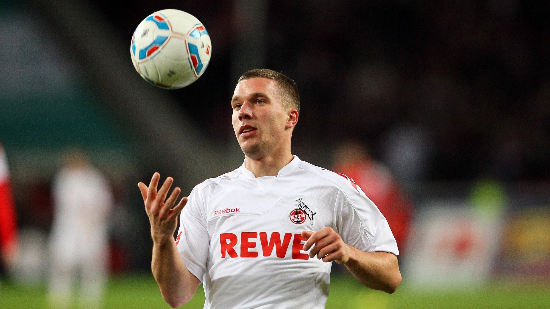 雷霆对阵新疆队,布伦森攻防两端统治全场