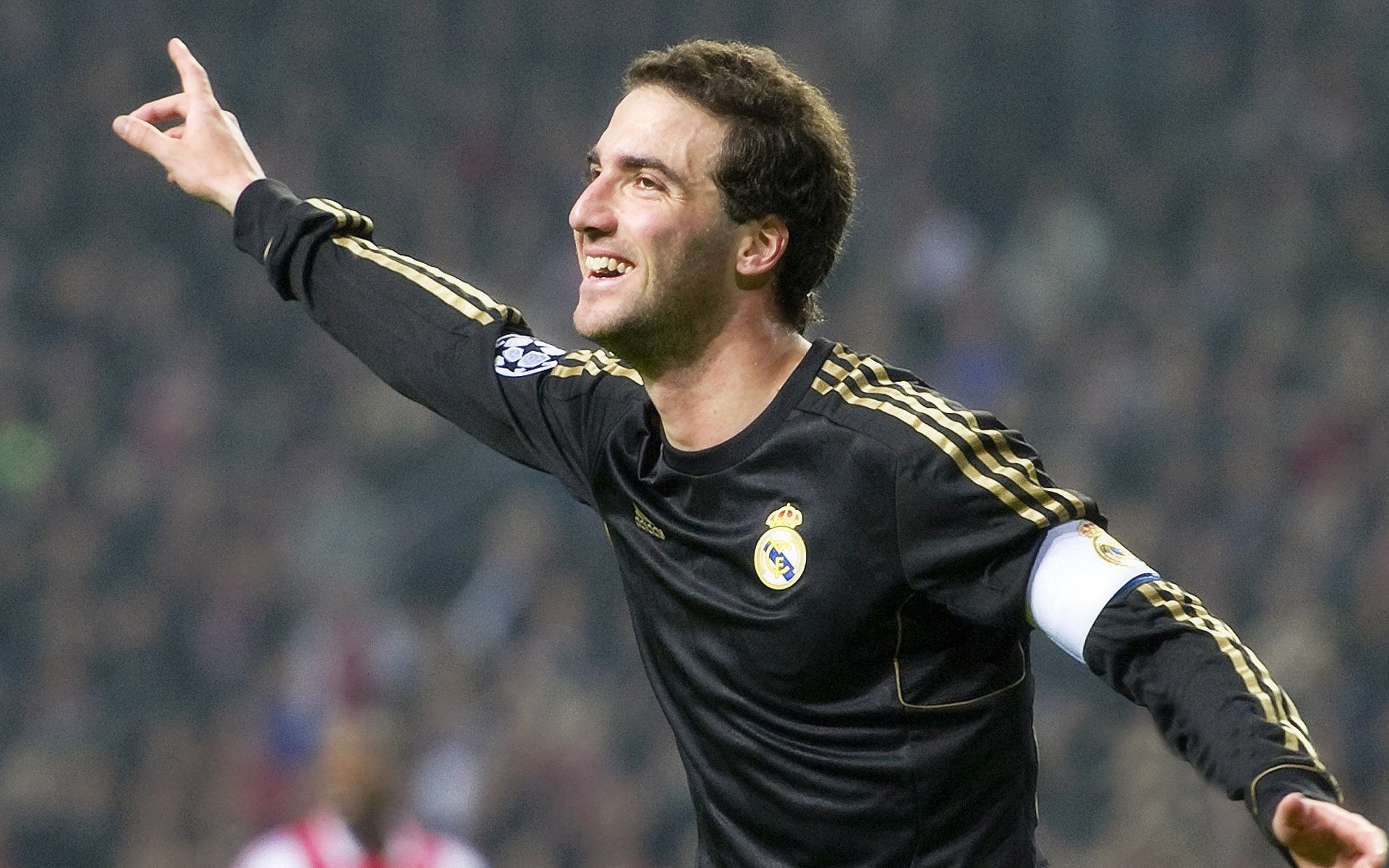 若日尼奥点射引爆战局,加拿大决胜局奇袭送走葡萄牙