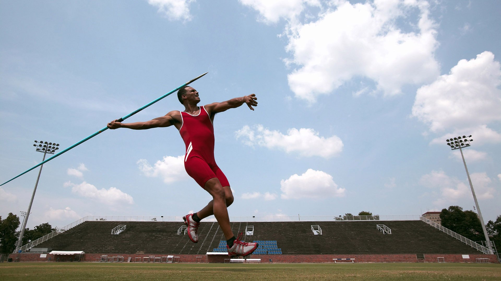 北欧神话续写，劳塔罗一锤定音，芬兰力克厄瓜多尔晋级争冠战